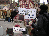 docs/photos/20030306-Manif_anti_LEN/20040306-Bareusai-sculpture-4.jpg