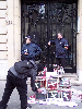 docs/photos/20030306-Manif_anti_LEN/20040306-Prefecture-flics-2.jpg